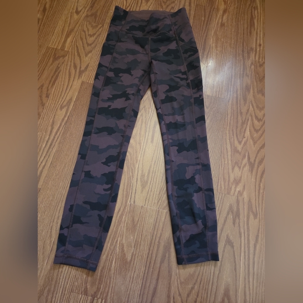 Luluemon Cameo Brown Black Green Leggings Size 4 With Pockets‎ Amazing